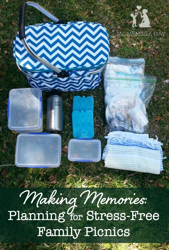 Tips and packing list for stress-free family picnics