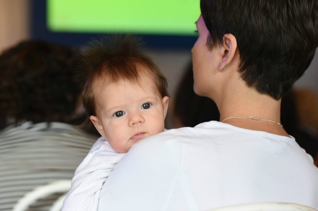 Encouraging parents to bond with babies using all the senses